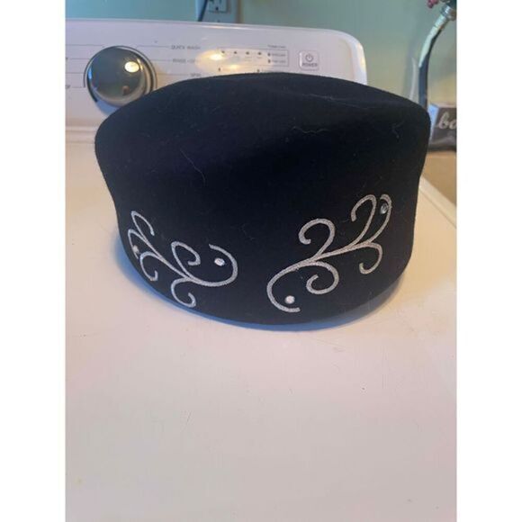 Kathy Jeanne Hat - Picture 1 of 4